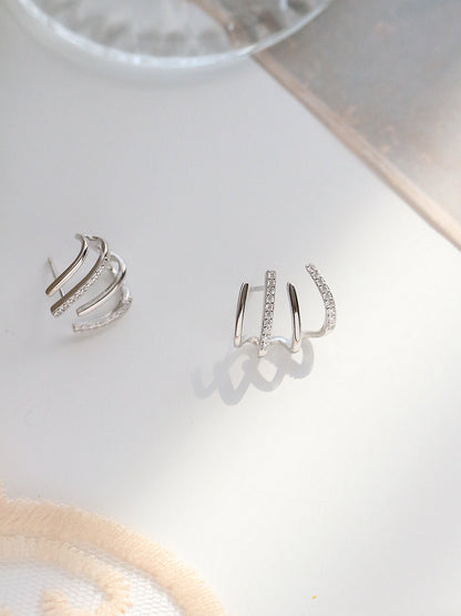 Claw Stud Earrings