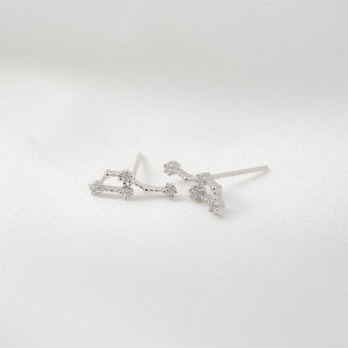 Gemini Stud (Pair)