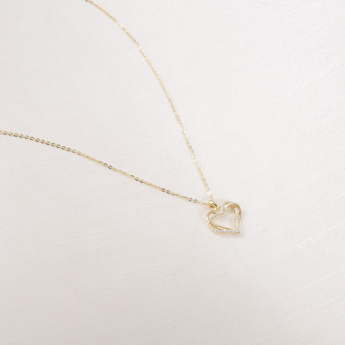 Overlap Heart Necklace