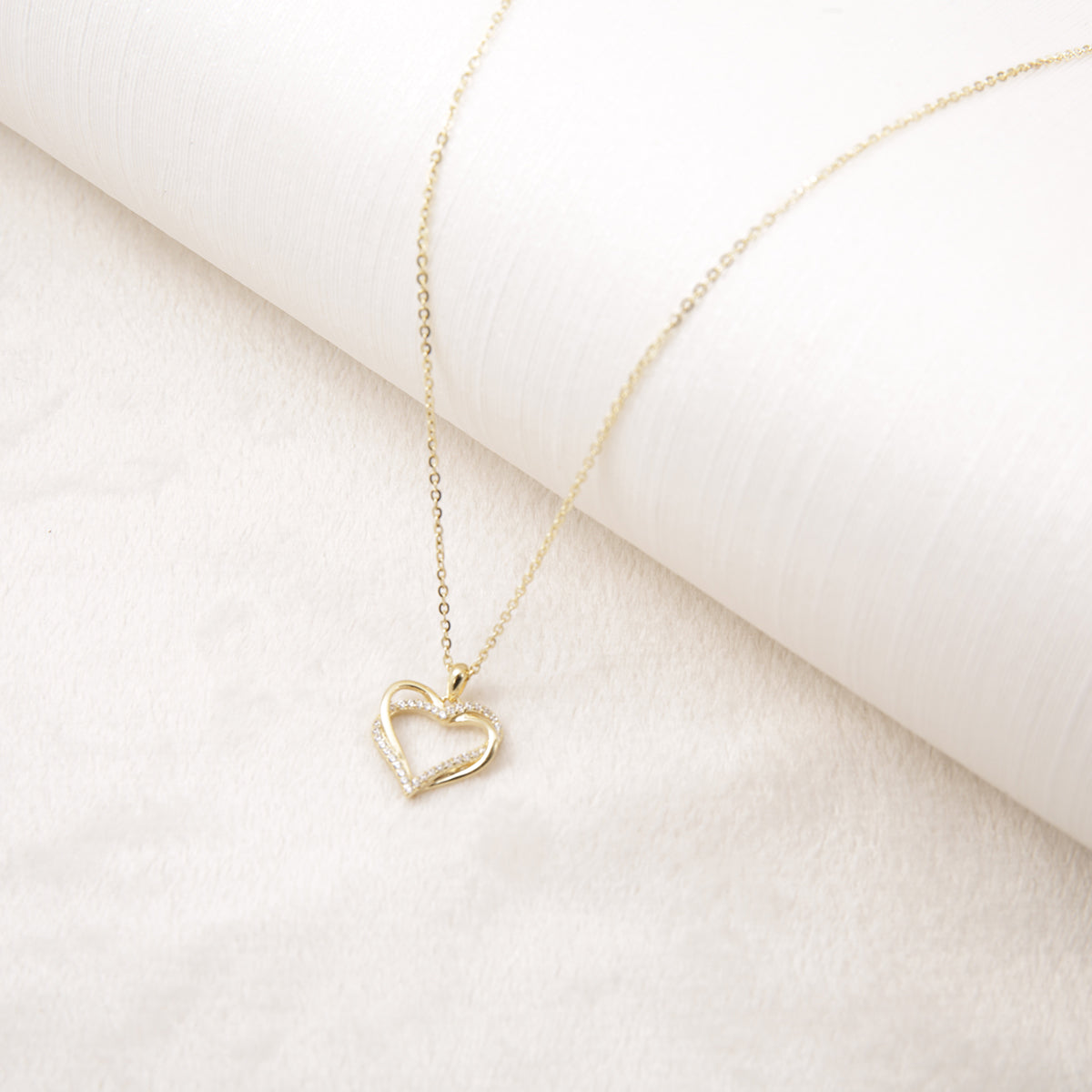 Overlap Heart Necklace