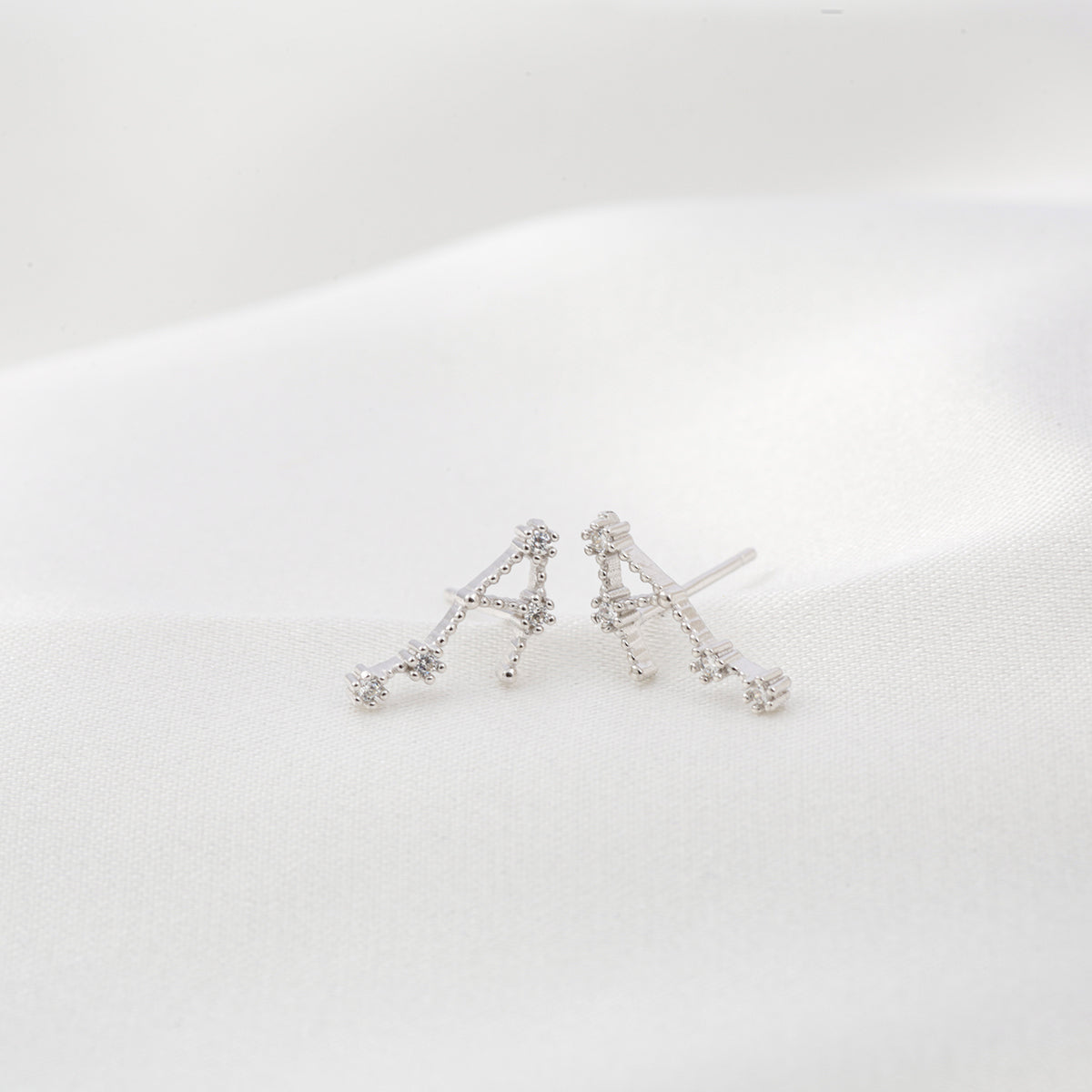 Libra Stud (Pair)