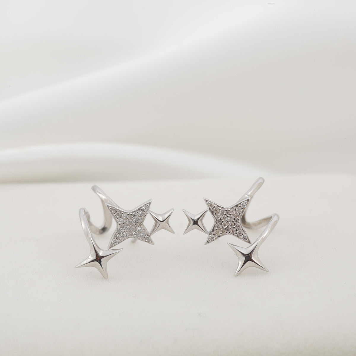 Triple Star Stud (Pair)